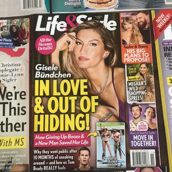 💕😻 BRAND NEW TAYLOR SWIFT 10 New magazines JUST FOR YOU PEOPLE WOMEN’S WORLD - Picture 16 of 17